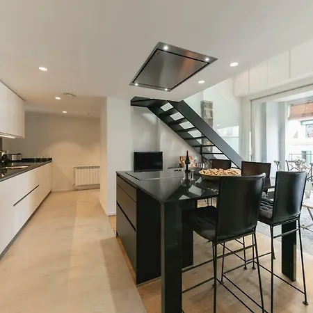 Bravissimo La Rambla Penthouse Apartment