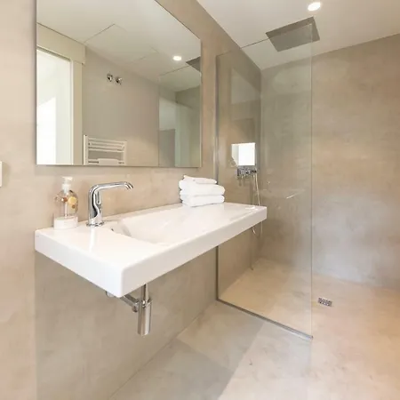Bravissimo La Rambla Penthouse Apartment